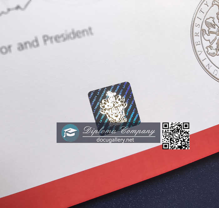 La Trobe University diploma of hologram